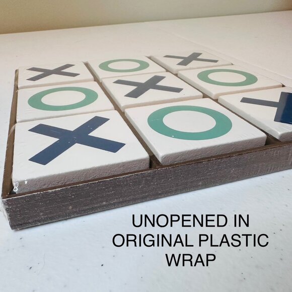 SEALED Tic Tac Toe Game Set Fun Family Activity Blue & Green Colors - Picture 2 of 7